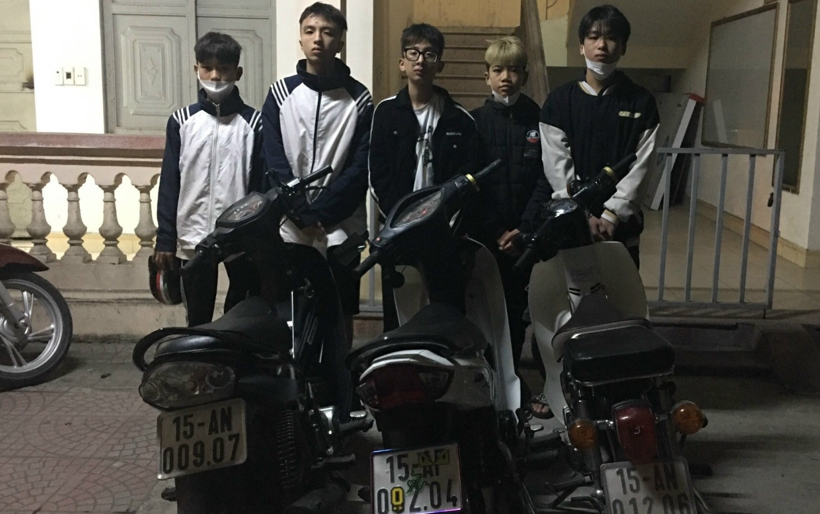 Công an quận Kiến An: Bắt 6 đối tượng tụ tập lạng lách, đánh võng, gây rối TTCC